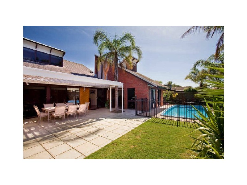 20 Frome Crescent, West Lakes SA 5021