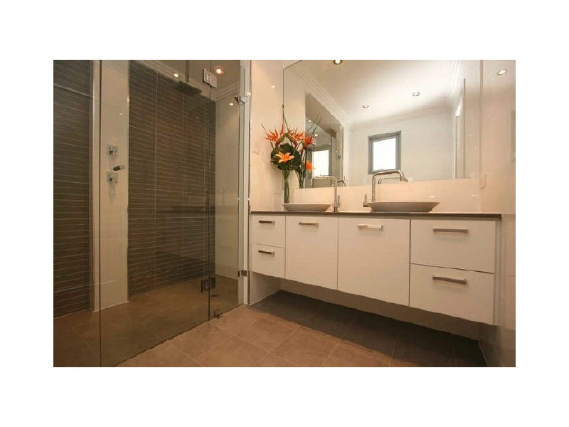 13 Barton Avenue, Kingston Park SA 5049