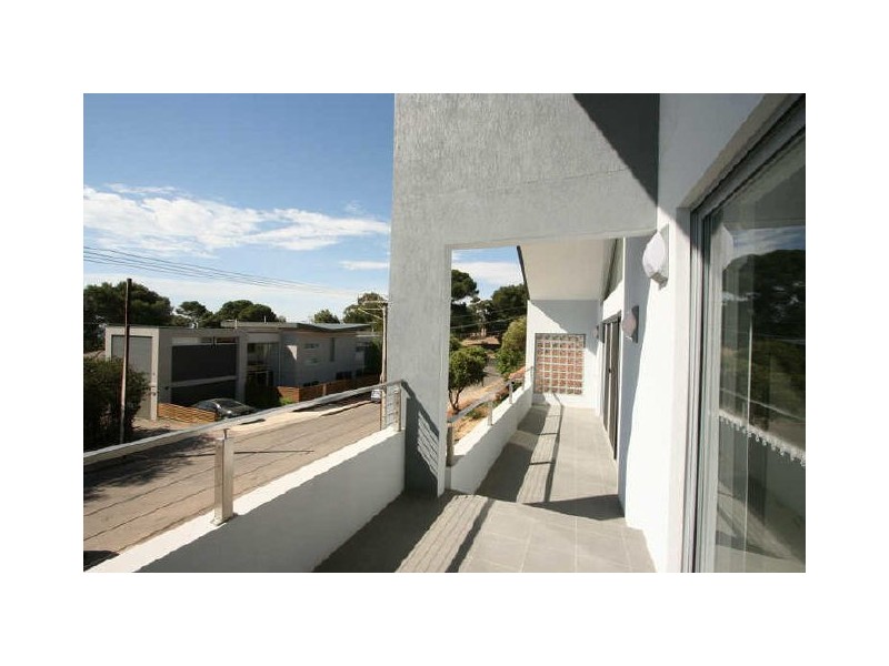 13 Barton Avenue, Kingston Park SA 5049