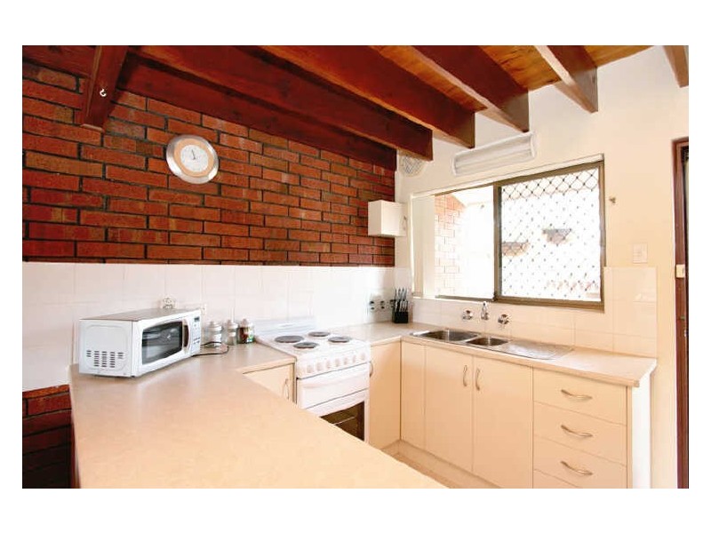 9 Brebner Drive, West Lakes SA 5021