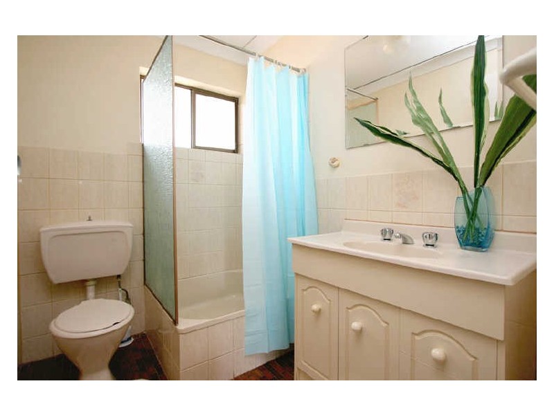 9 Brebner Drive, West Lakes SA 5021