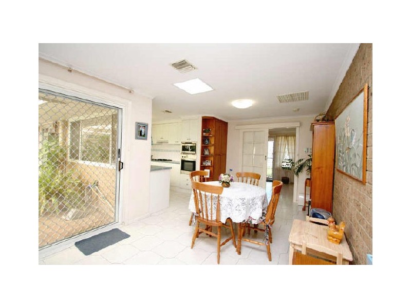 11 Tiranna Way, West Lakes SA 5021