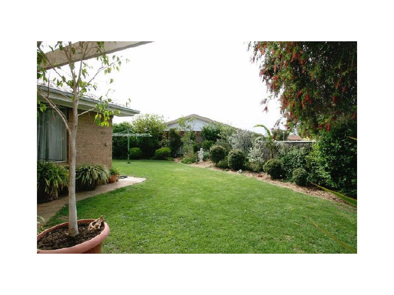 11 Tiranna Way, West Lakes SA 5021
