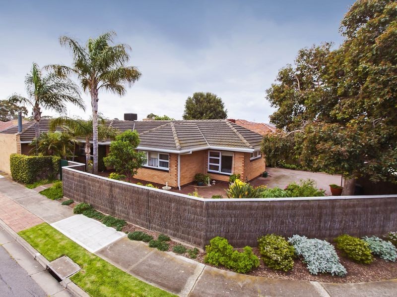 11 Ayton Avenue, Fulham SA 5024