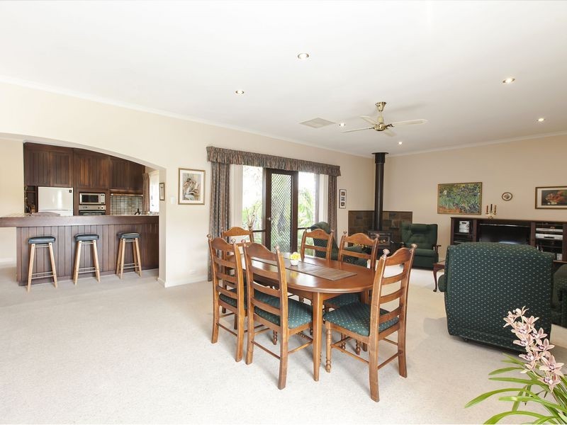 11 Ayton Avenue, Fulham SA 5024