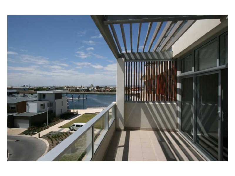 406/16-18 Wirra Drive, Port Adelaide SA 5015