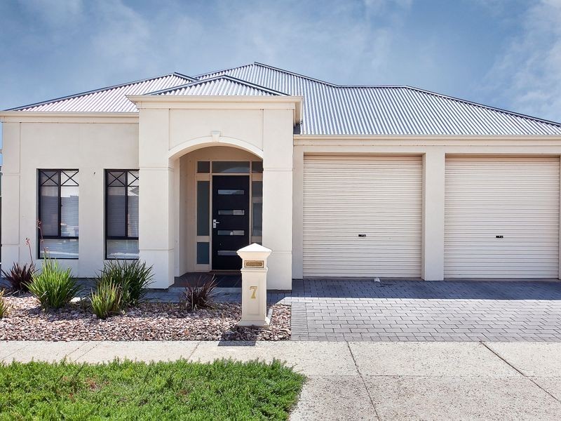 7 Lorentz Court, Mawson Lakes SA 5095