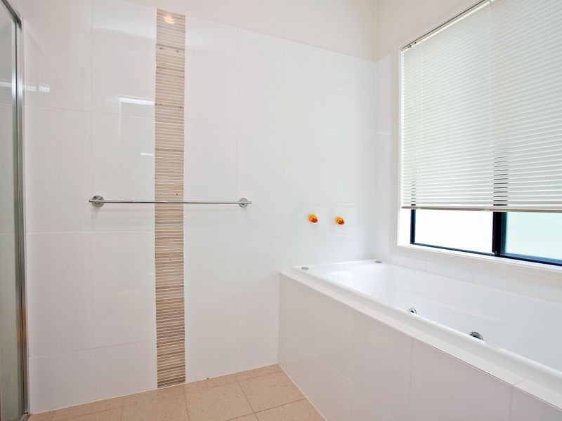 7 Lorentz Court, Mawson Lakes SA 5095