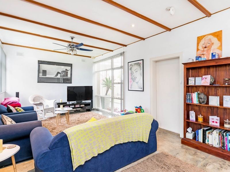 34 Dumfries Avenue, Seaton SA 5023