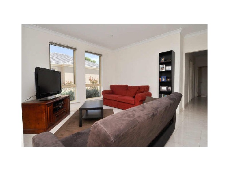 2/84 Charles Sturt Avenue, Grange SA 5022