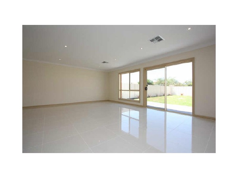 45 Fourth Avenue, Woodville Gardens SA 5012