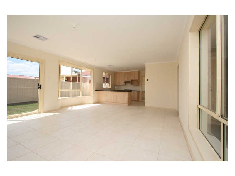 31A Dehaviland Avenue, Hendon SA 5014