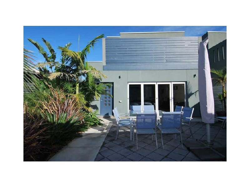 42 Chambers Avenue, Henley Beach SA 5022