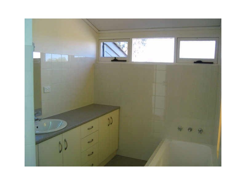 2/8 Anglers Court, West Lakes Shore SA 5020