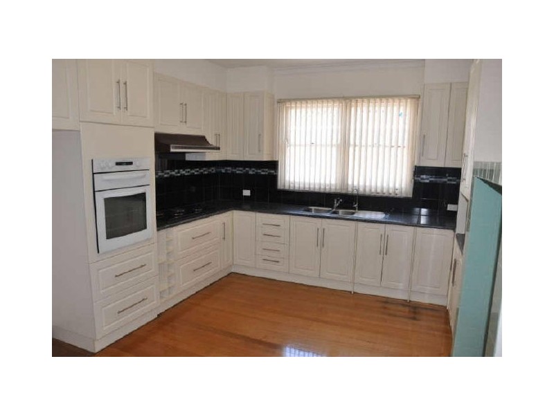 5 Hill Road, Wingfield SA 5013