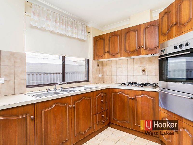 2/61 Klingberg Drive, North Haven SA 5018