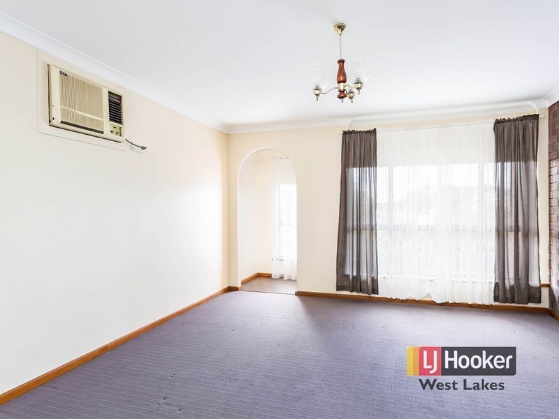 2/61 Klingberg Drive, North Haven SA 5018