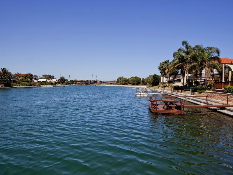 14 Liberman Court, West Lakes SA 5021