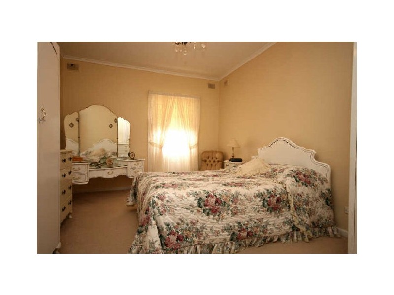 25 Swan Terrace, Semaphore South SA 5019