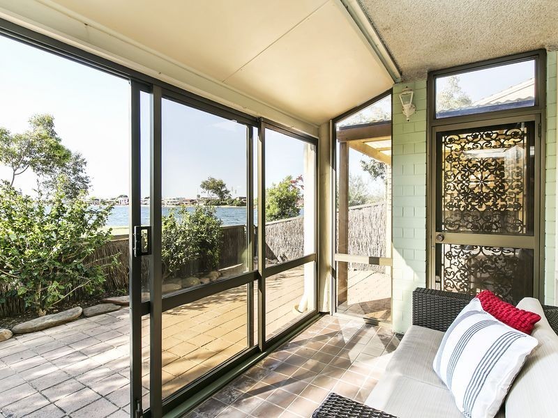 1/82 Military Road, Tennyson SA 5022