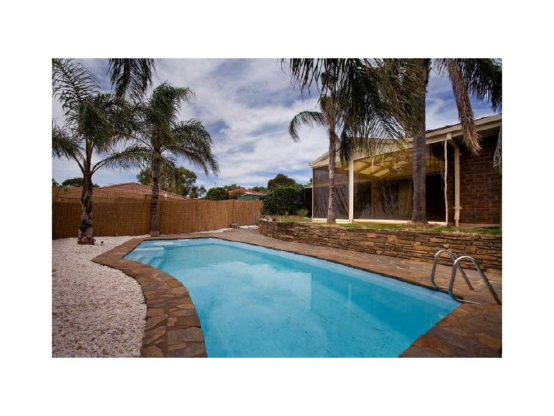 24 Young Street, Reynella SA 5161