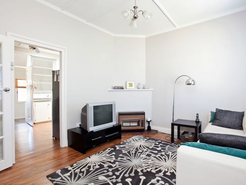 24 Tulloch Avenue, Pennington SA 5013