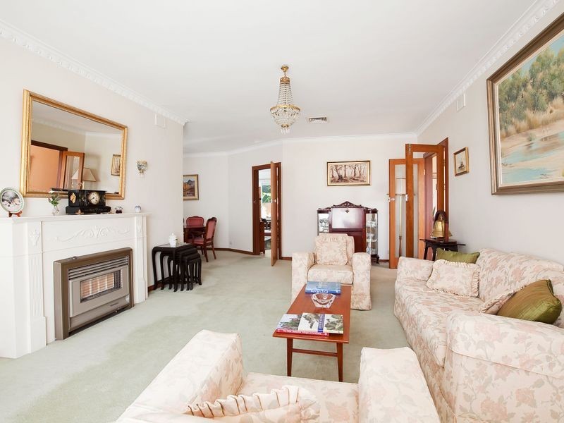 7 Tatura Crescent, Fulham Gardens SA 5024