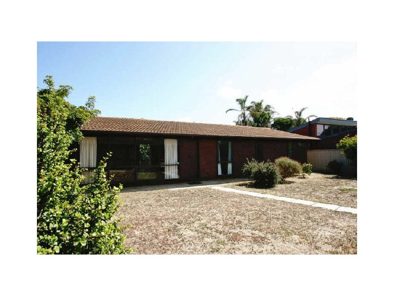 2 Noosa Place, West Lakes Shore SA 5020