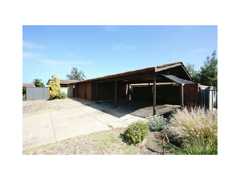 2 Noosa Place, West Lakes Shore SA 5020