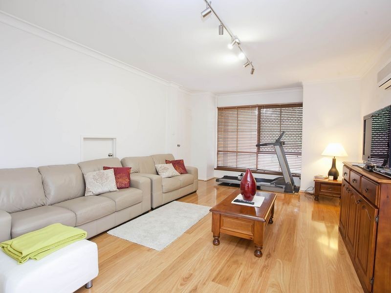 1/45 Russell Street, Glenelg North SA 5045