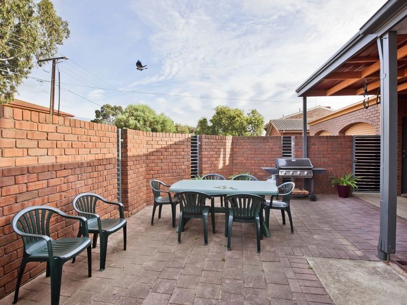 1/45 Russell Street, Glenelg North SA 5045