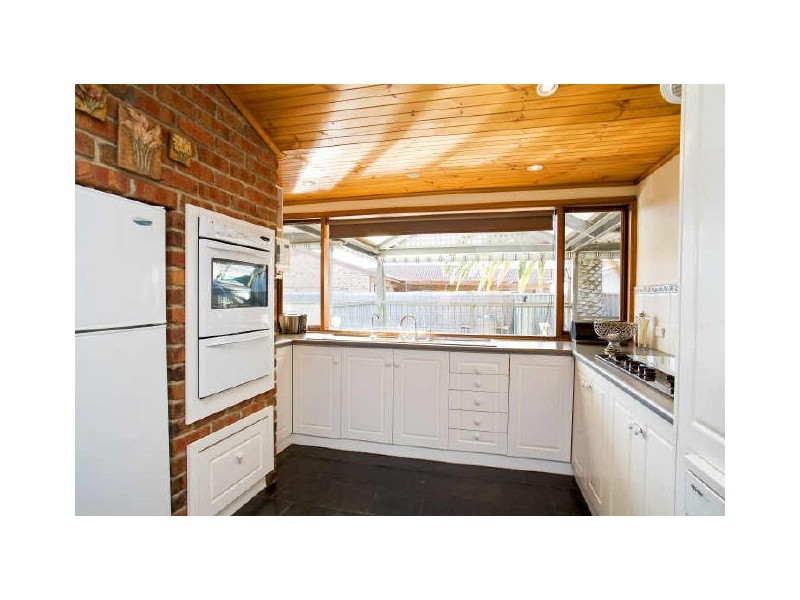 27 Gordon Luxton Drive, North Haven SA 5018