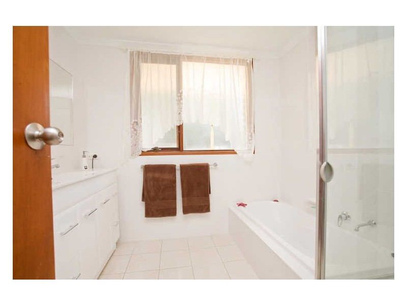 4 Tahiti Place, West Lakes SA 5021