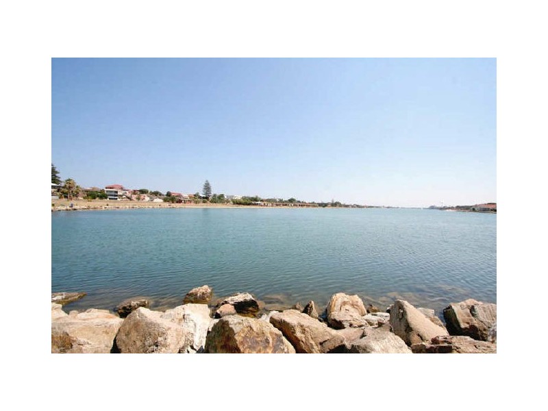 7/242 Trimmer Parade, West Lakes SA 5021