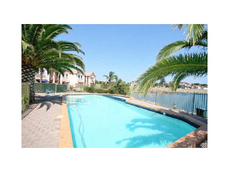 7/242 Trimmer Parade, West Lakes SA 5021