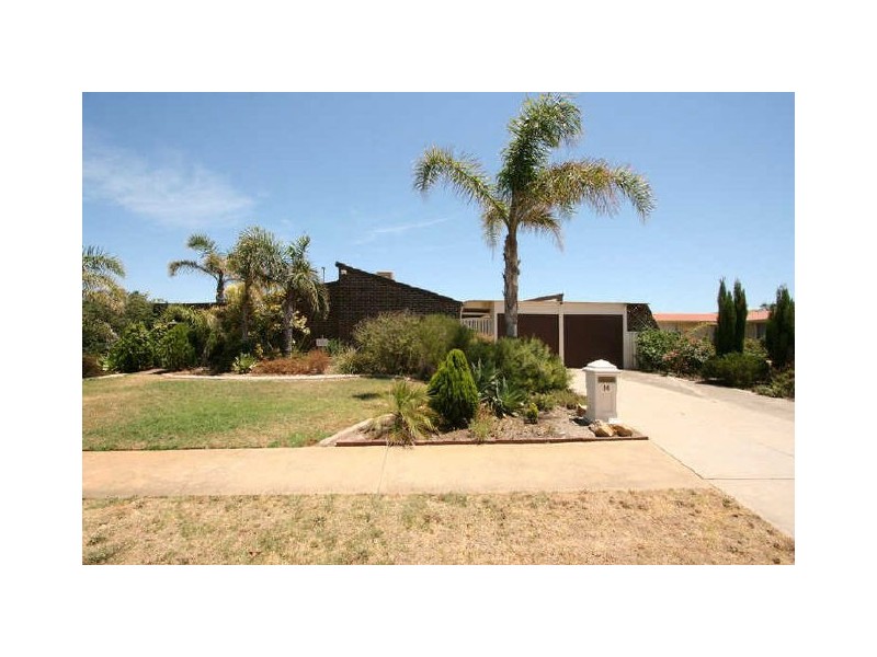 16 Mooloola Way, West Lakes Shore SA 5020