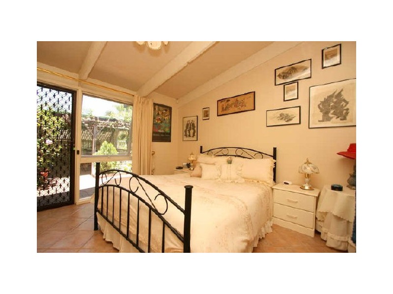 16 Mooloola Way, West Lakes Shore SA 5020