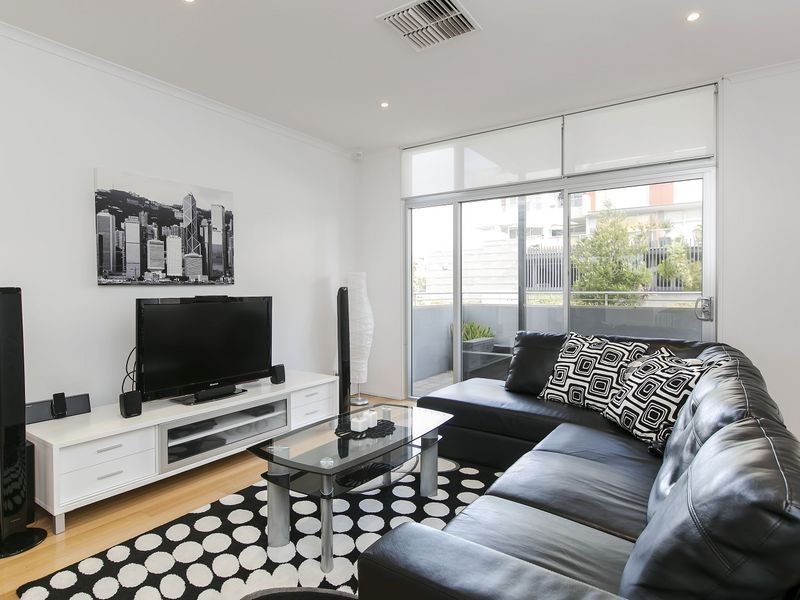 1 Kudlyo Close, New Port SA 5015