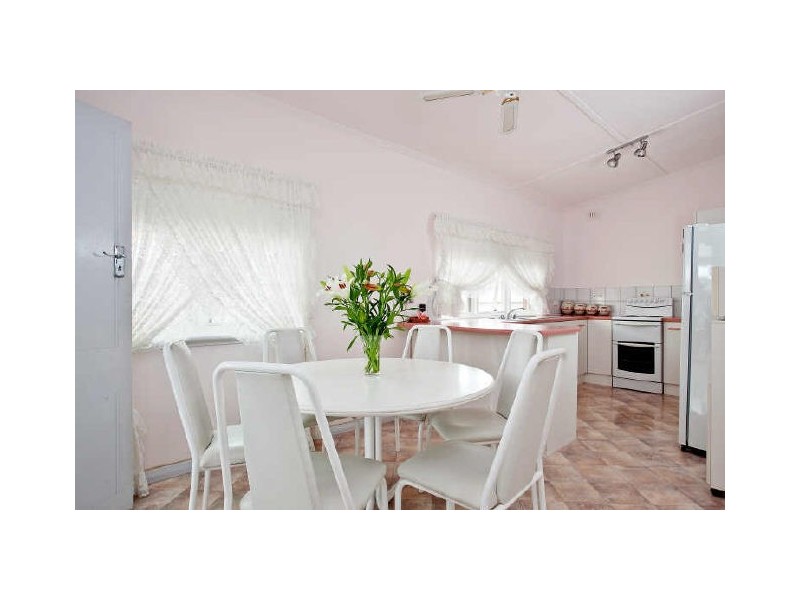 380 Tapleys Hill Road, Seaton SA 5023