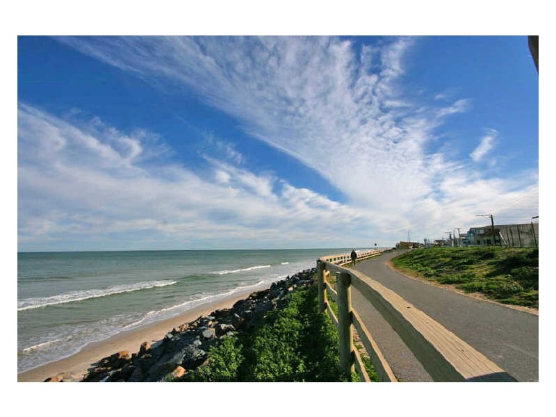 5/8 West Beach Road, West Beach SA 5024