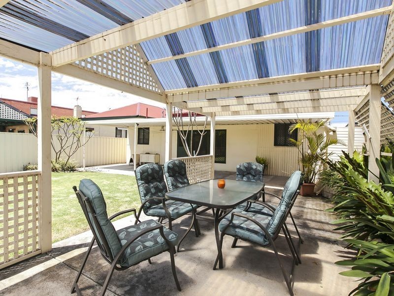 23 Bucknall Road, Glanville SA 5015