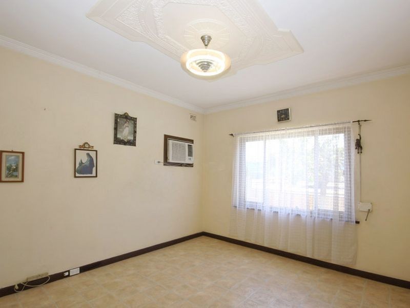 54 Morley Road, Seaton SA 5023