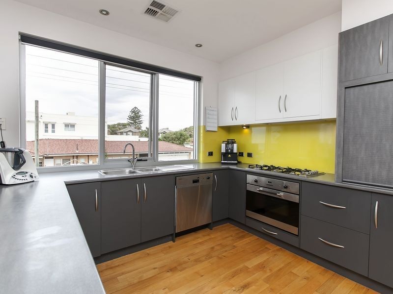 13 Esplanade, Semaphore South SA 5019