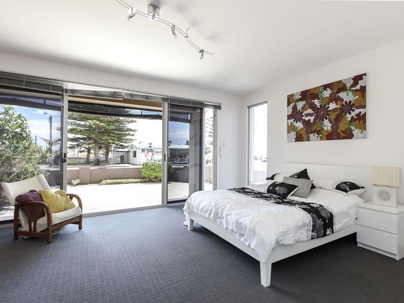 13 Esplanade, Semaphore South SA 5019