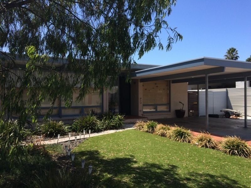 21 Bermuda Avenue, West Lakes Shore SA 5020