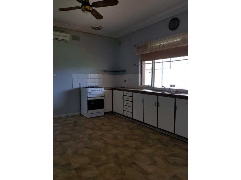 18 First Avenue, Seaton SA 5023