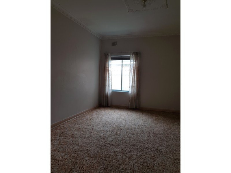 18 First Avenue, Seaton SA 5023