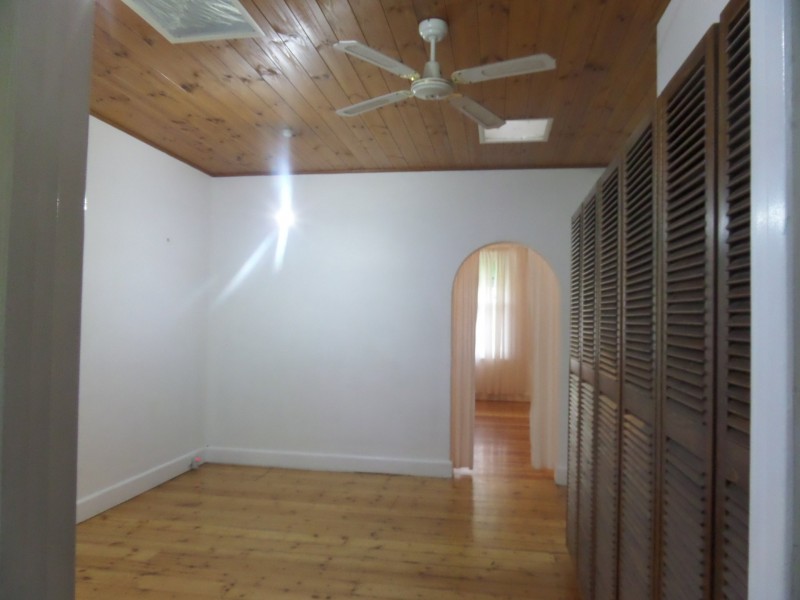 27 Findon Road, Woodville South SA 5011