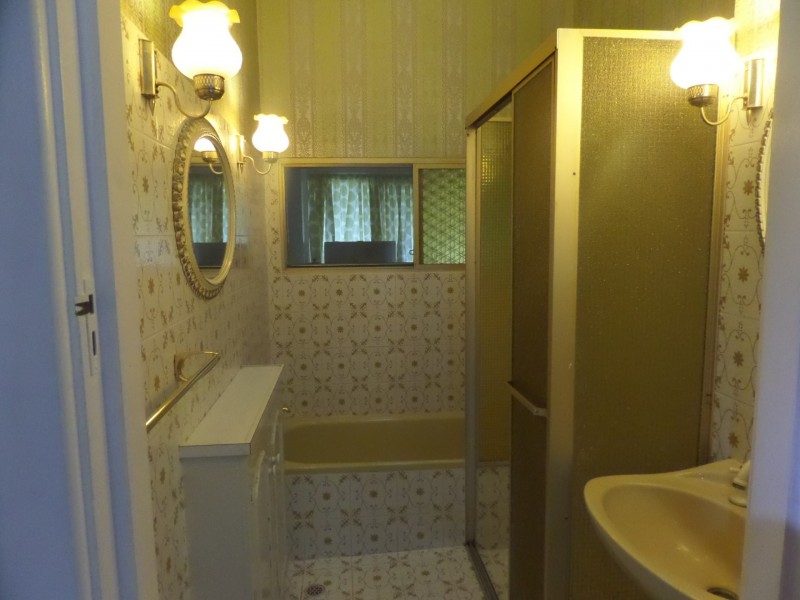 27 Findon Road, Woodville South SA 5011