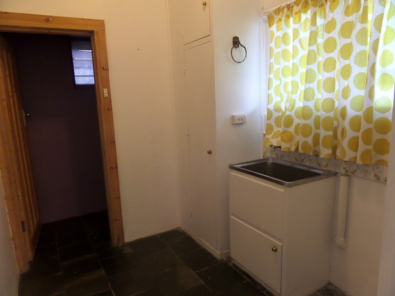 27 Findon Road, Woodville South SA 5011